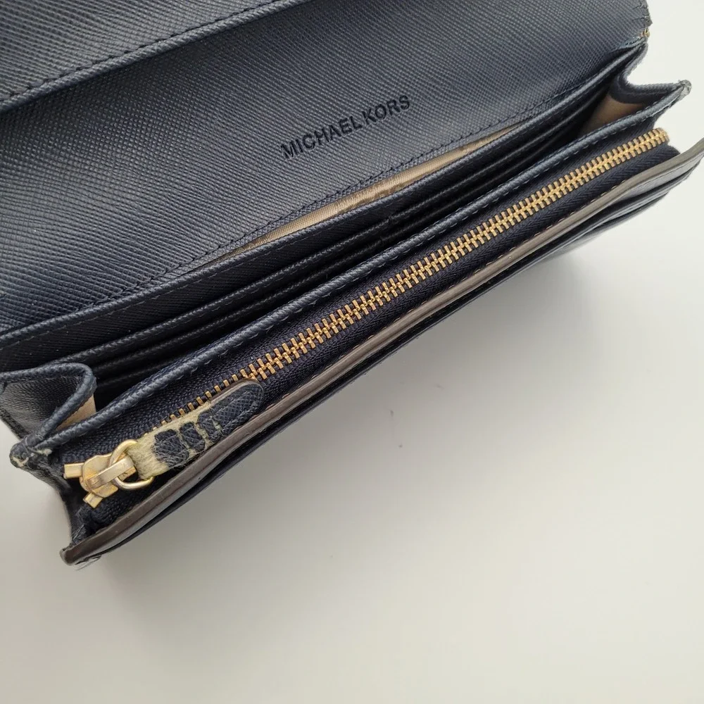 Michael Kors MK Envelop Fulton Flap Wallet Navy Blue Leather Gold Logo Long Fair